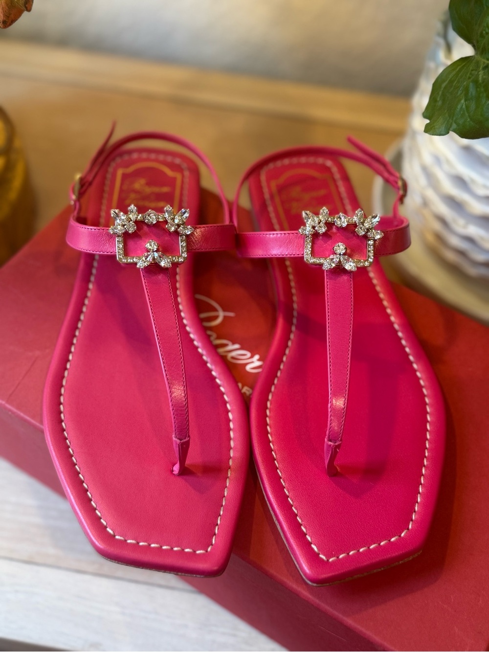 Roger Vivier Women’s Hot Pink Leather Crystal Rhinestone Thong Sandals